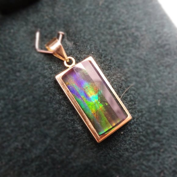 Solid 14k Yellow Gold and Ammolite Pendant - Picture 2 of 6